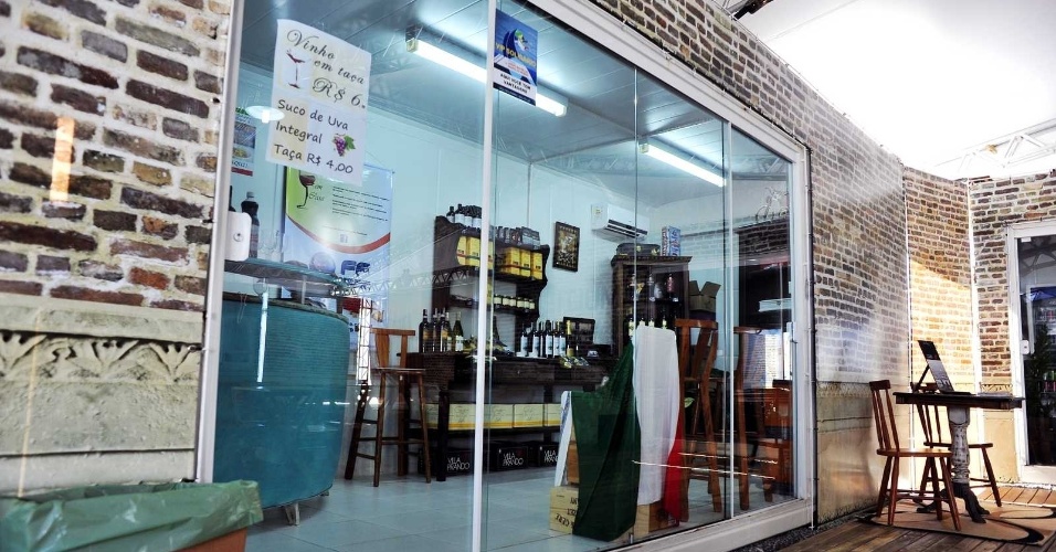 Contêineres podem ser adaptados para lojas; estrutura é térmica e não permite a passagem de calor para a parte interna, segundo a empresa (Foto: Divulgação)