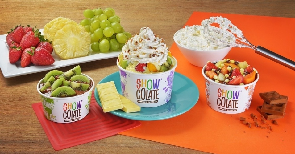 A Showcolate vende fondues de chocolate com frutas que permitem até 200 combinações diferentes, segundo o fundador Wallace Tonon; os preços variam de R$ 9,90 (porção pequena) a R$ 15,90 (porção grande). (Foto: Divulgação/Showcolate)