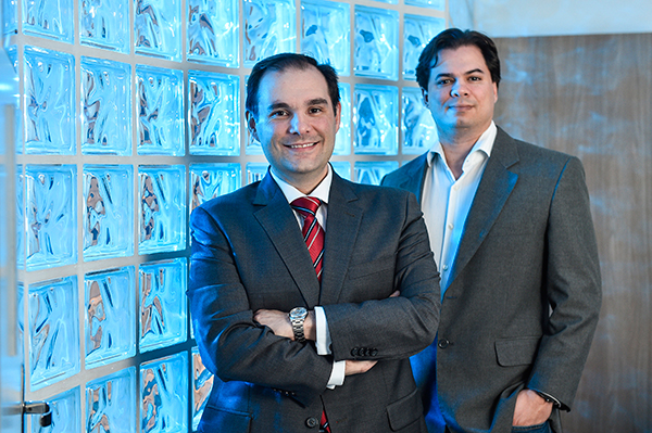 Os sócios Leonardo Bortoletto e Paulo Cesar Alkimim de Oliveira Pedro Vilela - Agência i7/VB Comunicação
